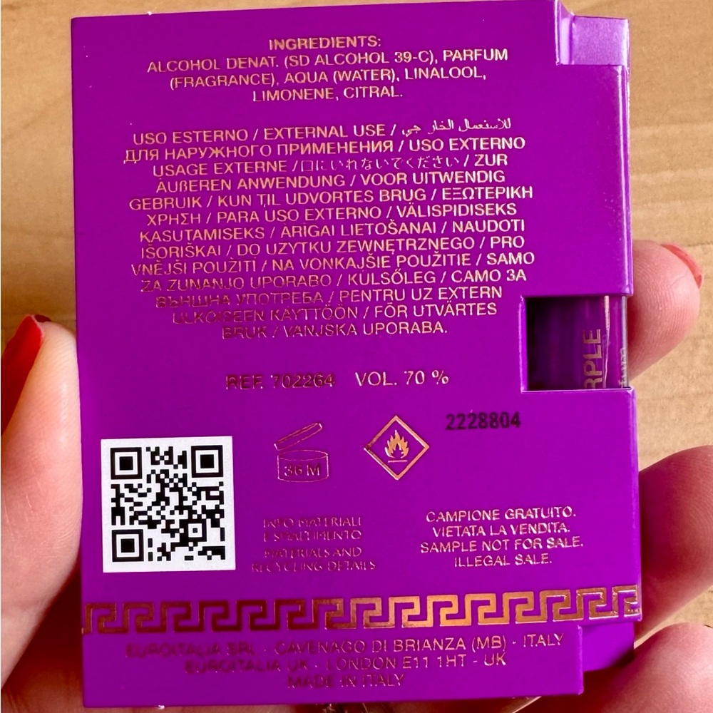 ✨Versace Dylan Purple Fragrance Brand New✨ - Picture 3 of 3